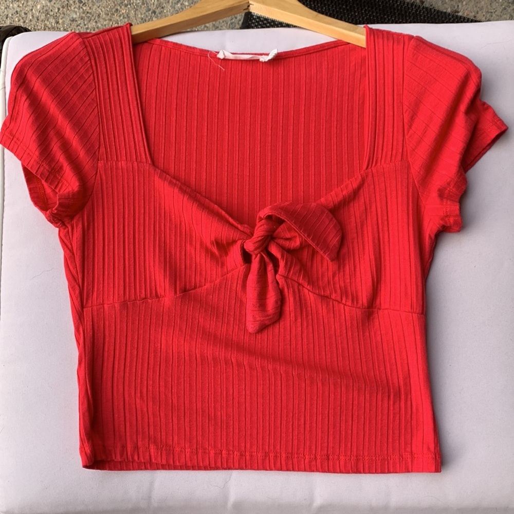 LUSH red crop top size small - Picture 2 of 6